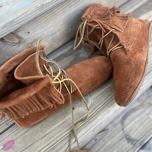 Authentic Minnetonka suede boots